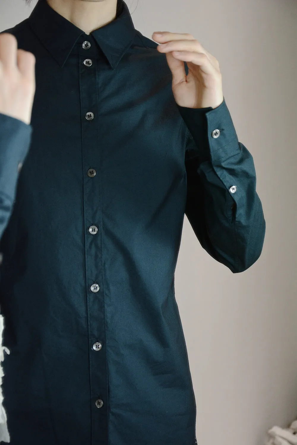 CLASSIC BACK RAGLAN SHIRT