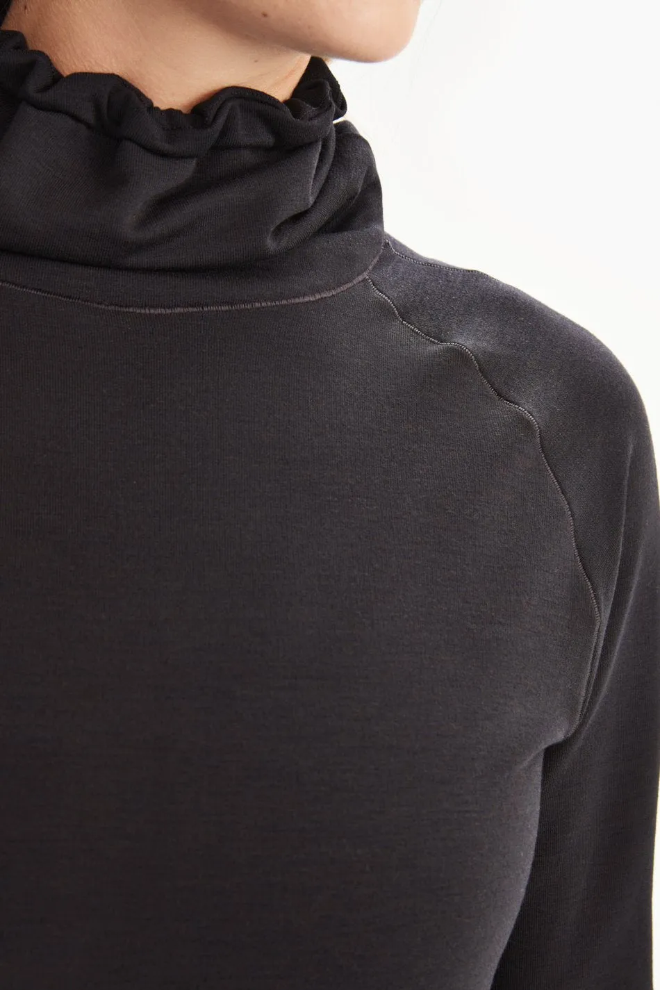 CRESCENT SNOOD LONG SLEEVE TOP