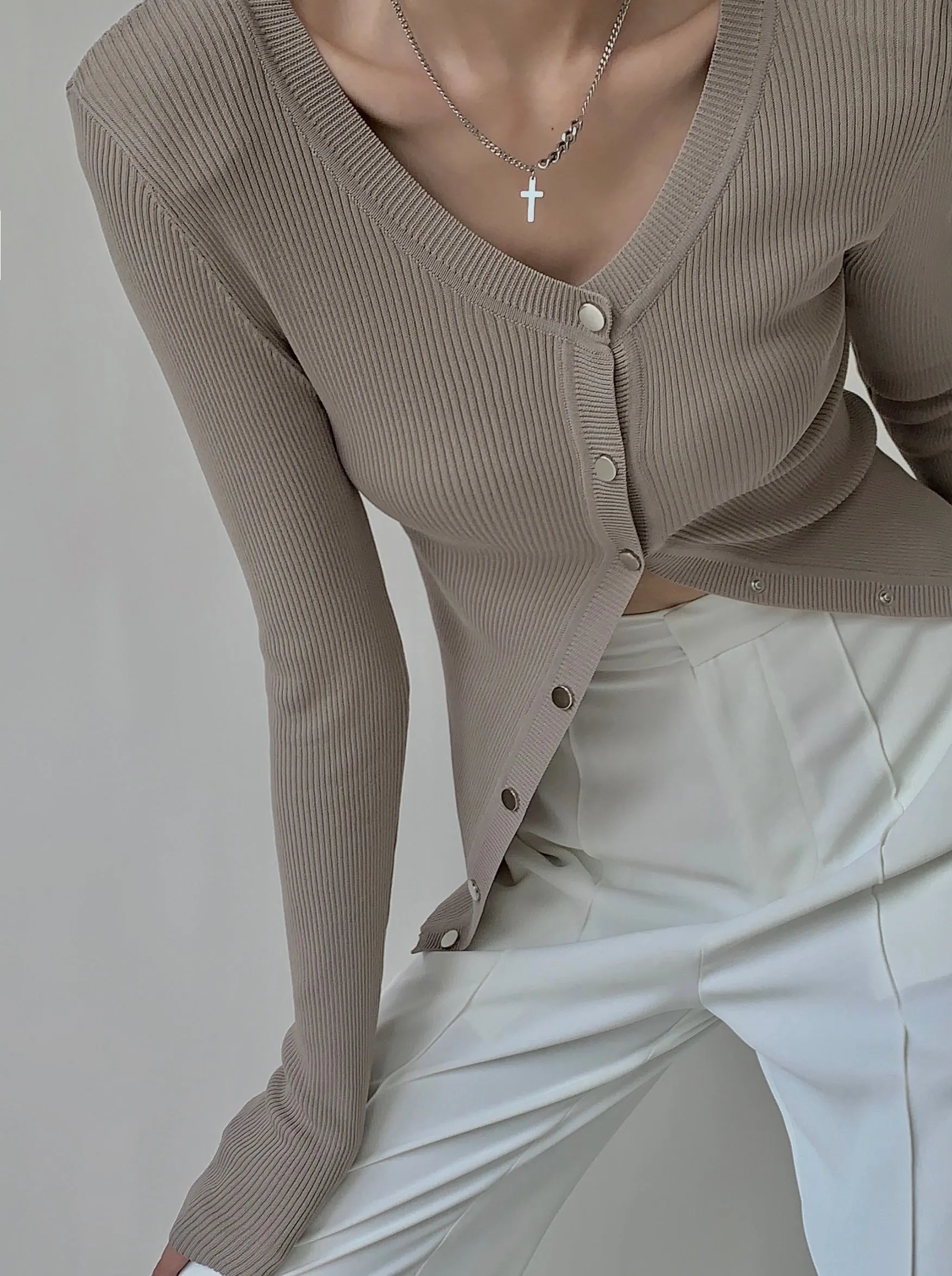 Knitted Classic Cardigan - Taupe