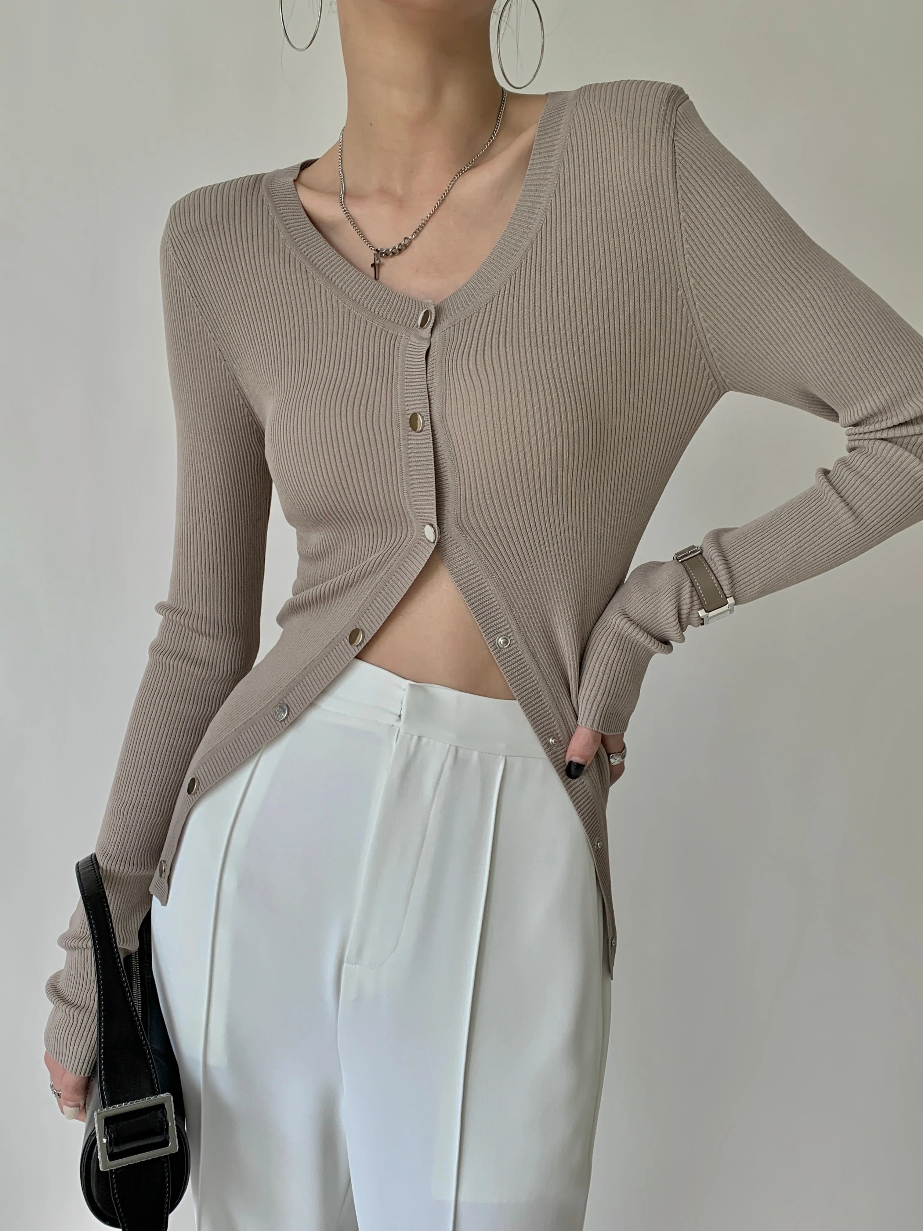 Knitted Classic Cardigan - Taupe