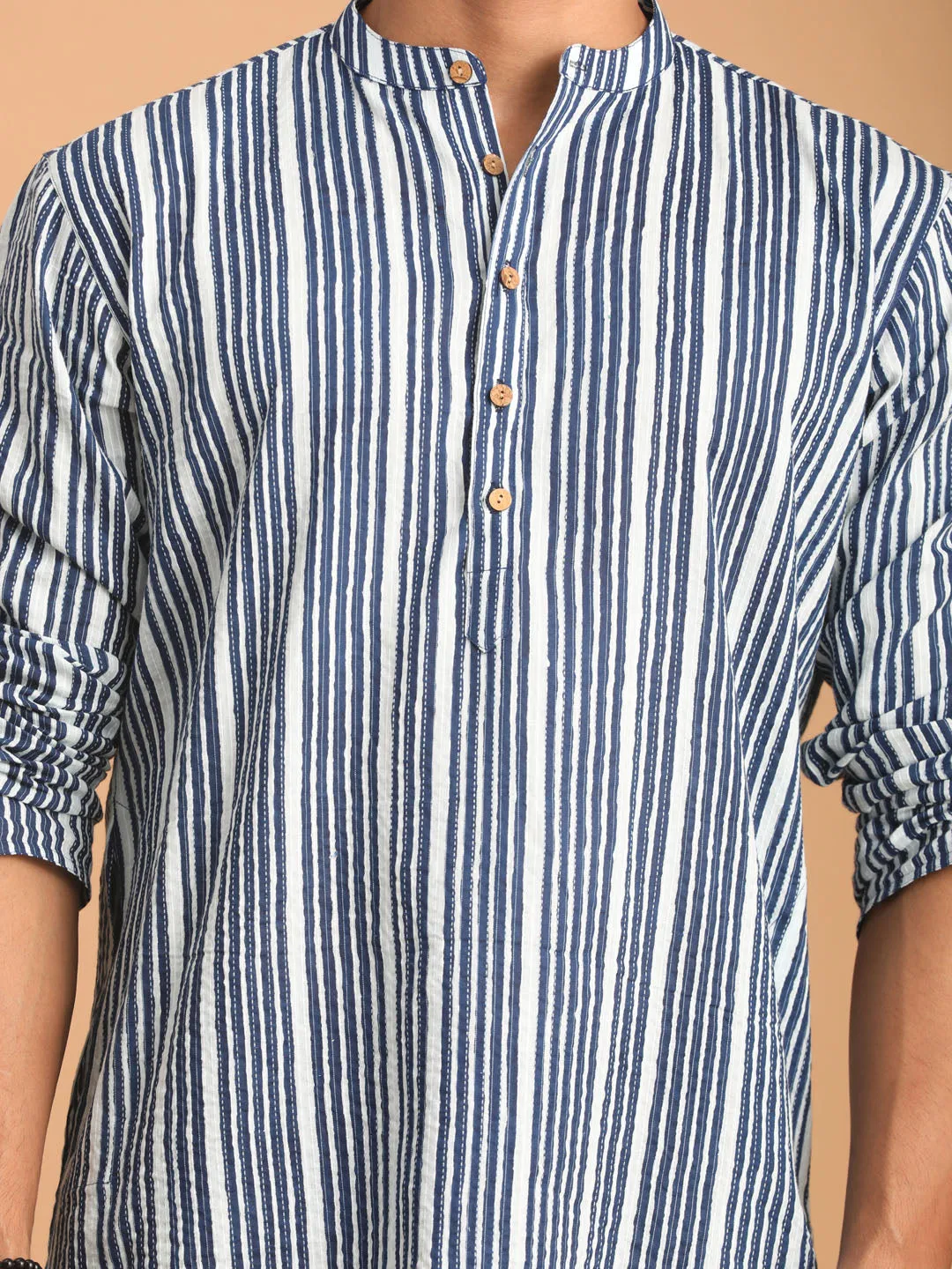 SHVAAS By VASTRAMAY Men's White And Blue Striped cotton Kurta