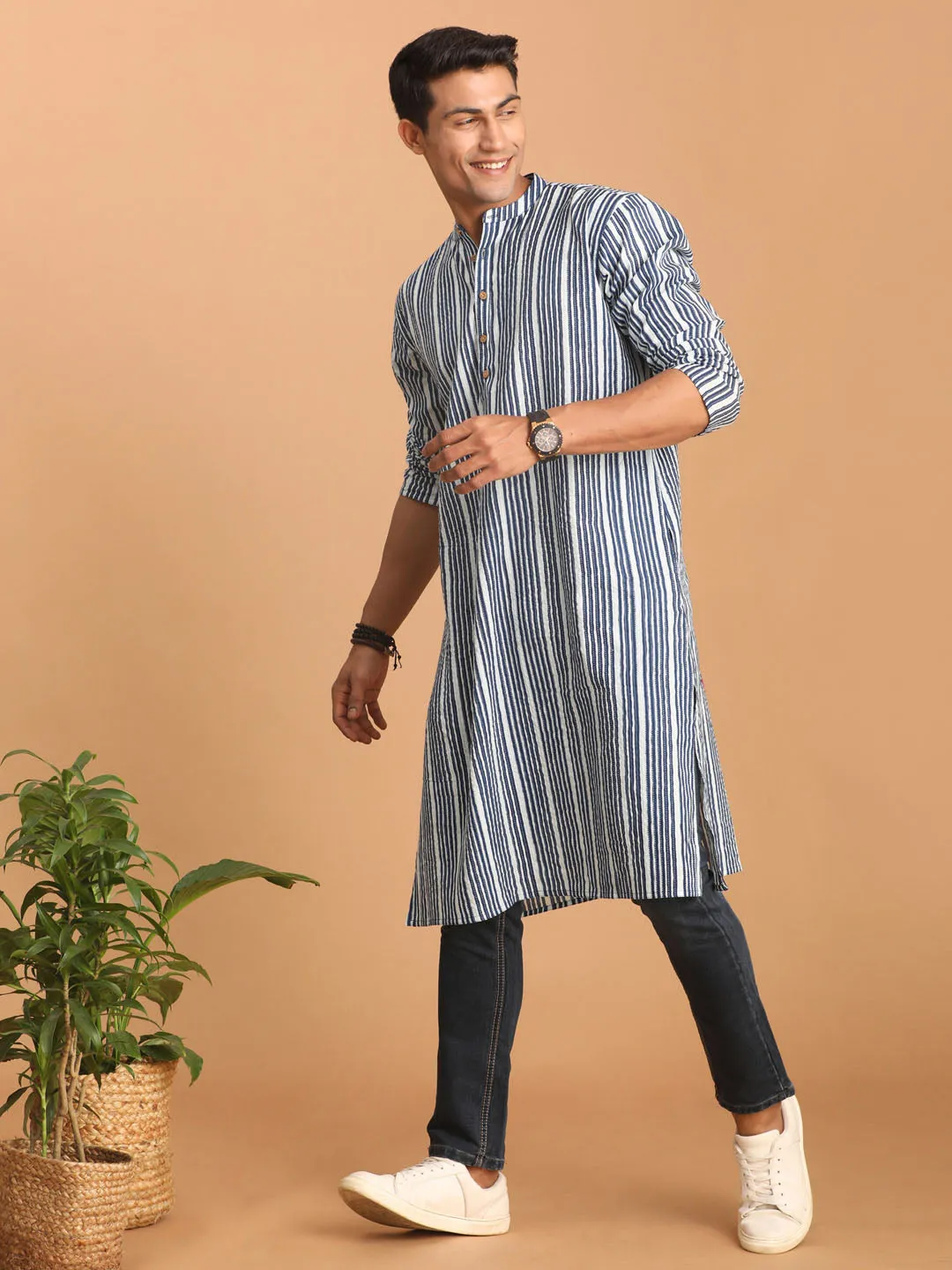 SHVAAS By VASTRAMAY Men's White And Blue Striped cotton Kurta